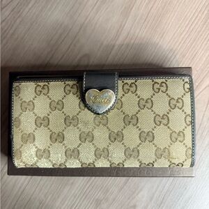 Gucci Beige and Brown GG Canvas Heart-Detail Continental Wallet